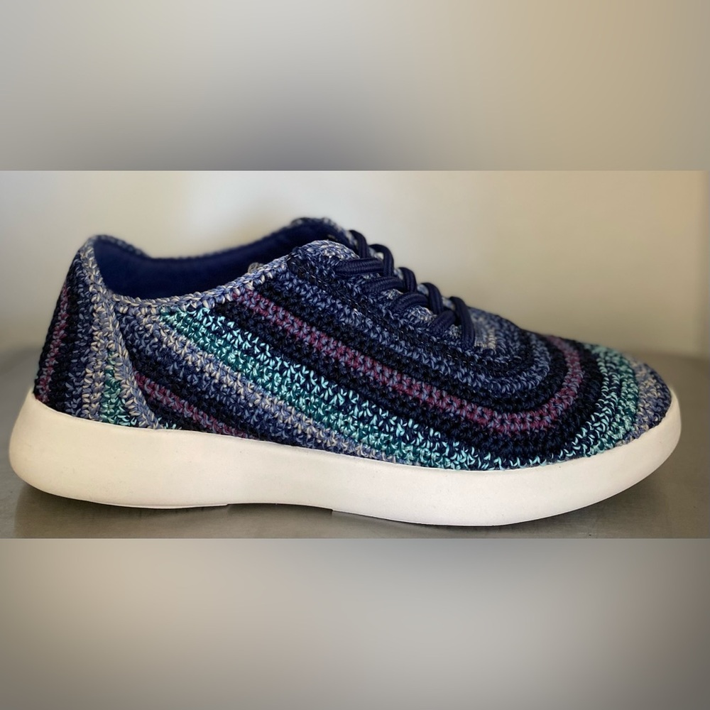 THE SAK .. WOMENS Blue and Purple Knit Sneakers - Picture 12 of 16